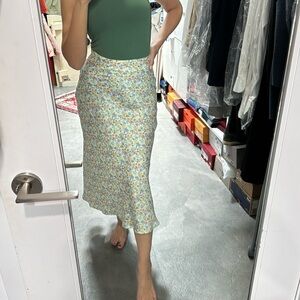 Zara floral midi skirt - XS